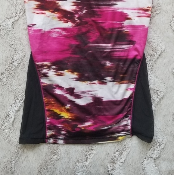 Lululemon Black Mesh Pink Warm Colors Paintbrush - Picture 2 of 8